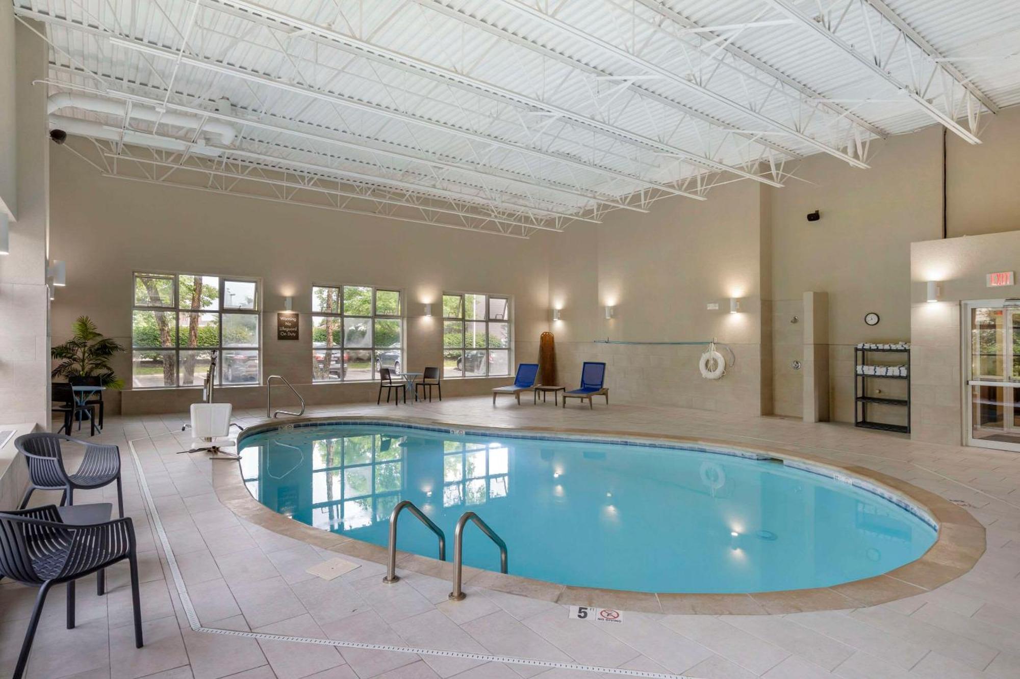 Comfort Inn North-Polaris Columbus Bagian luar foto